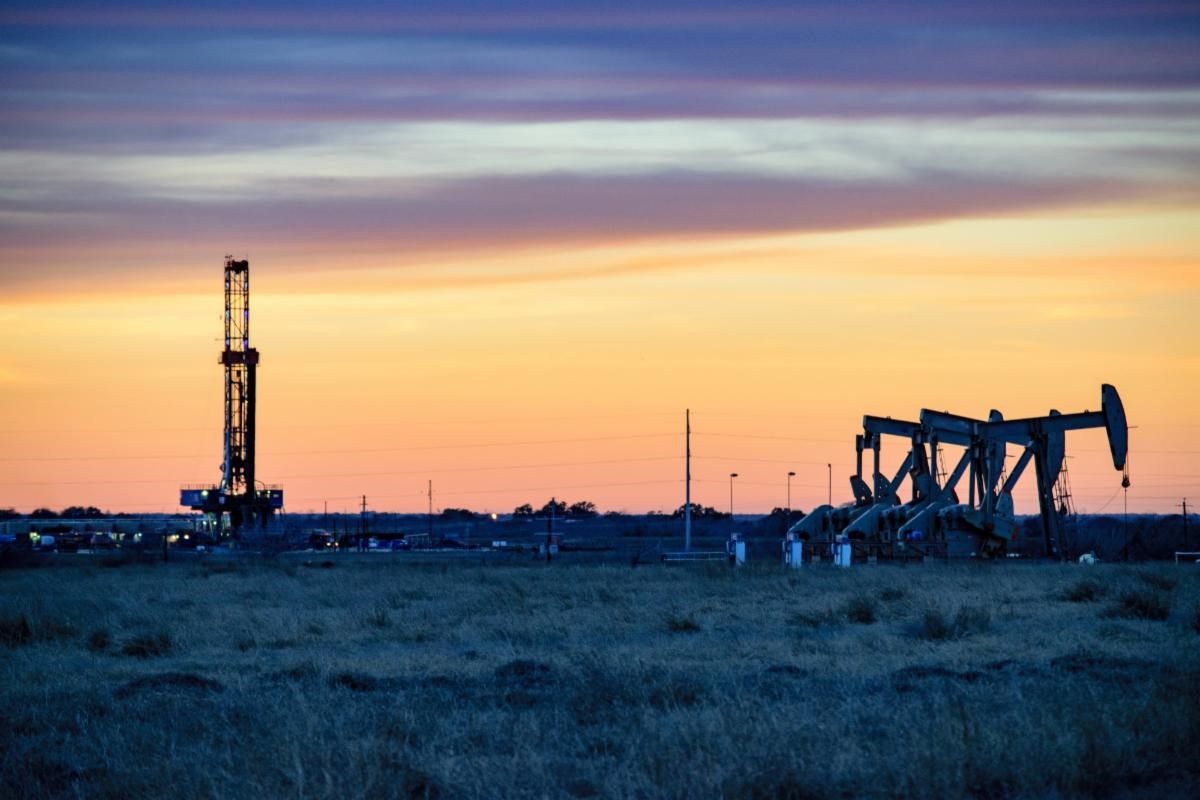 Oil Theft is Burining a Billion-Dollar Hole in the West Texas Economy ...